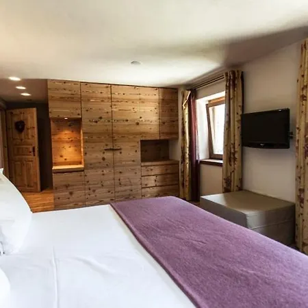 Eden Eco Hotel, Restaurant & Wellness 4*