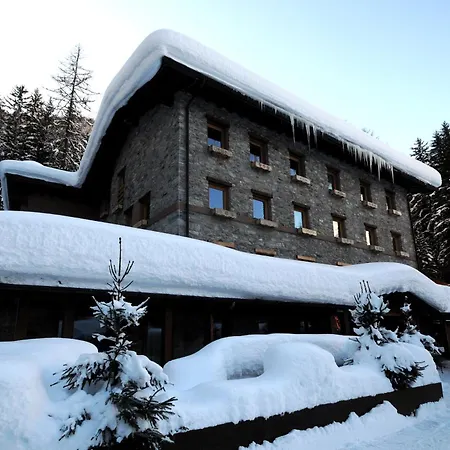 Eden Eco Hotel, Restaurant & Wellness Ξενοδοχείο La Thuile