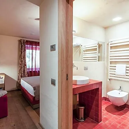 Ξενοδοχείο Eden Eco Hotel, Restaurant & Wellness