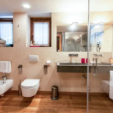 Ξενοδοχείο Eden Eco Hotel, Restaurant & Wellness 4*