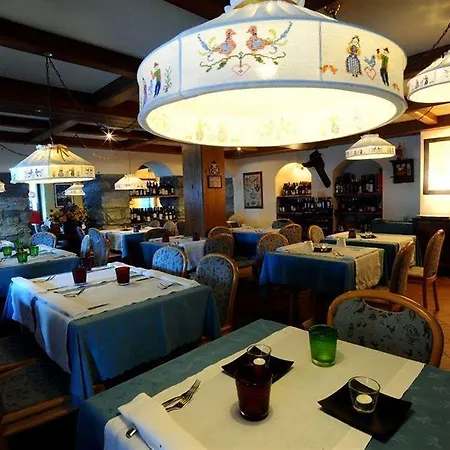ホテル Eden Eco Hotel, Restaurant & Wellness ラ・トゥイール
