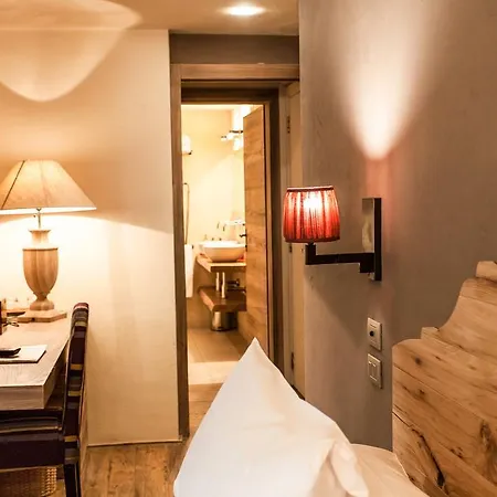 Eden Eco Hotel, Restaurant & Wellness 호텔