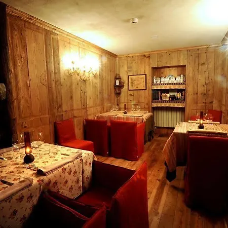 Eden Eco Hotel, Restaurant & Wellness ラ・トゥイール
