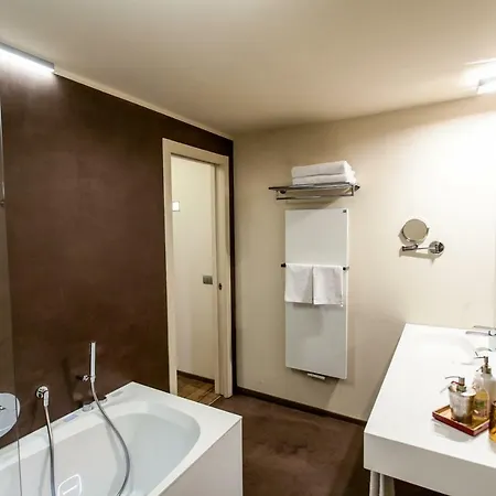 Eden Eco Hotel, Restaurant & Wellness ホテル ラ・トゥイール