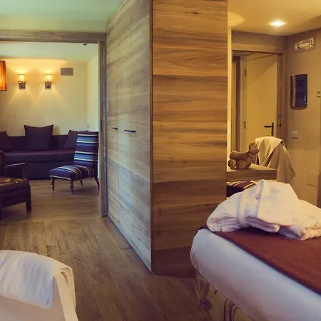 Eden Eco Hotel, Restaurant & Wellness 라튈르